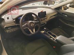 نیسان ئەلتیما